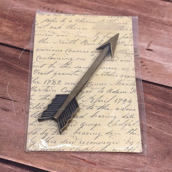 Michaels Other - MICHAEL'S 384730 Large Metal Icon Arrow EMBELLISHMENT Gold & Black